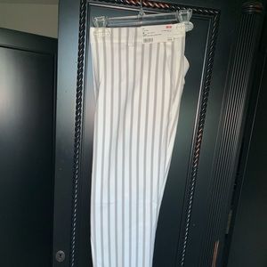 Uniqlo Women’s Smart Style Ankle Dress pants